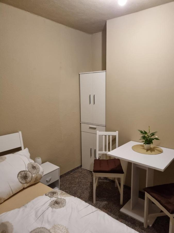 Pension Torgau Bagian luar foto